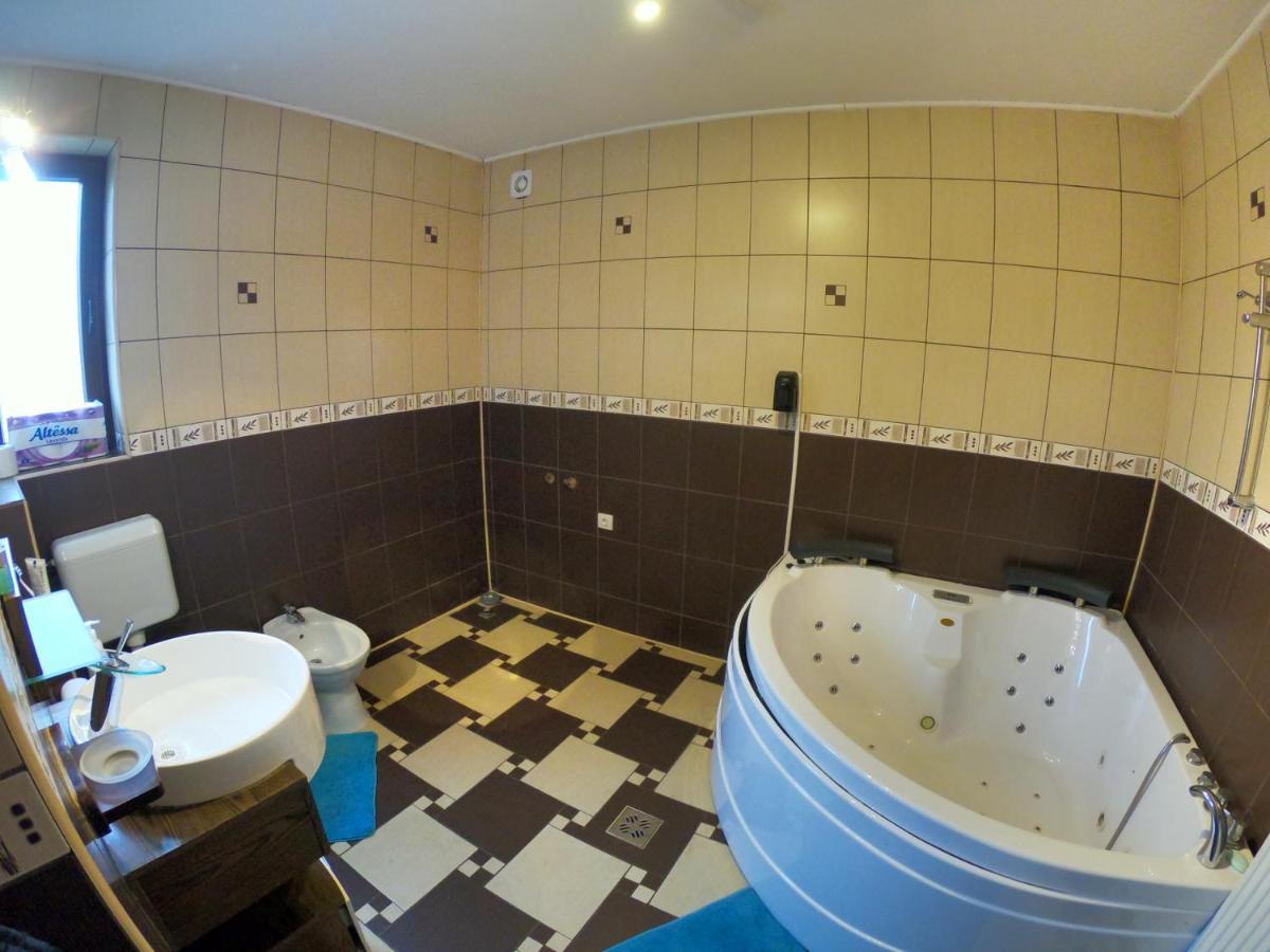 Hotel Anuta Breaza  Zewnętrze zdjęcie